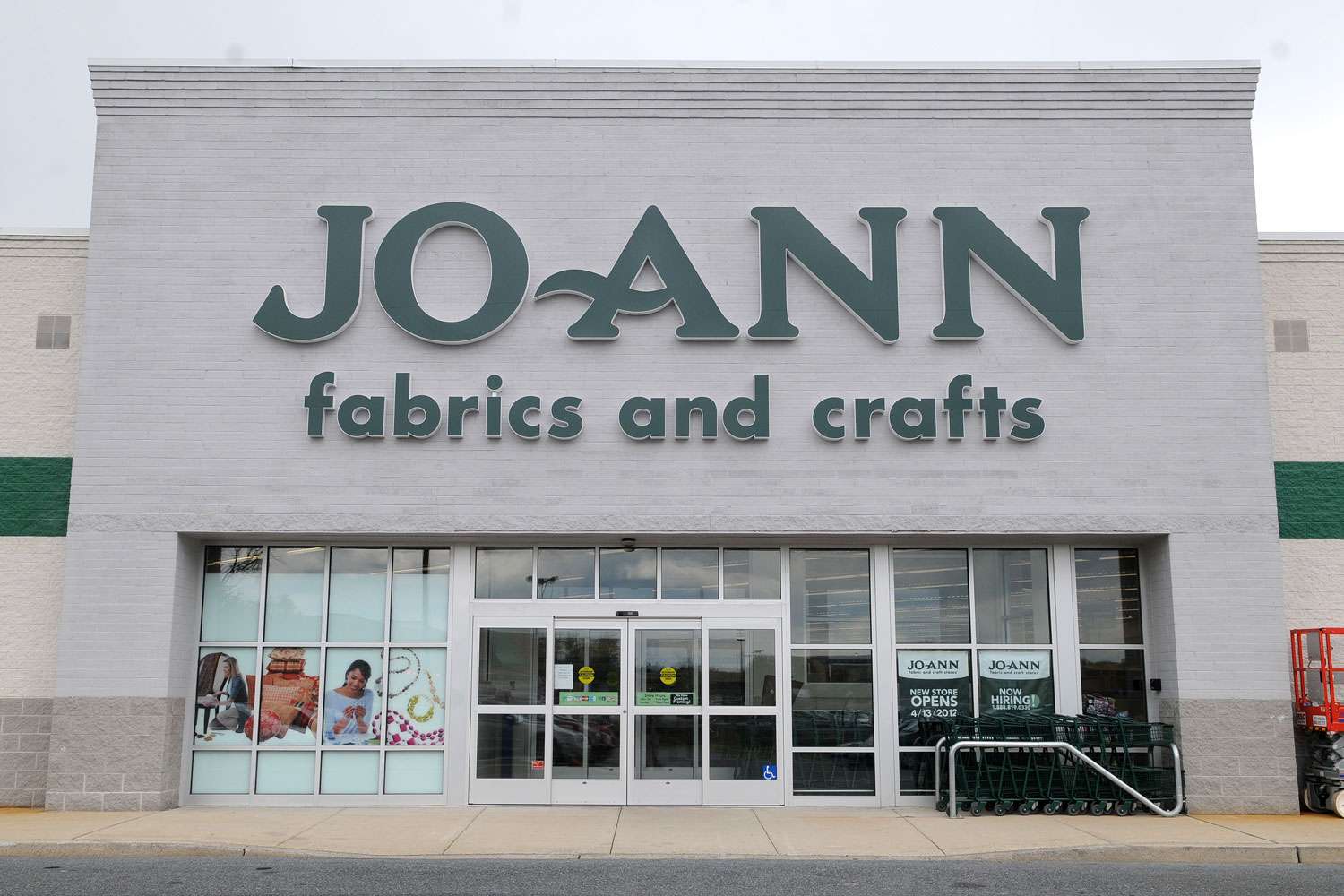 Joann Fabrics Closing Stores moneyoye.com